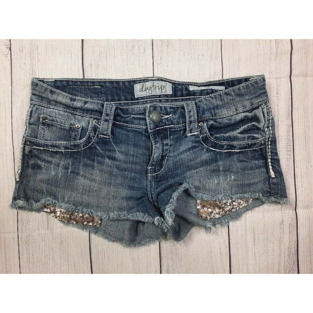 Daytrip Buckle Gemini Blue Cut Off Jean Short 27
